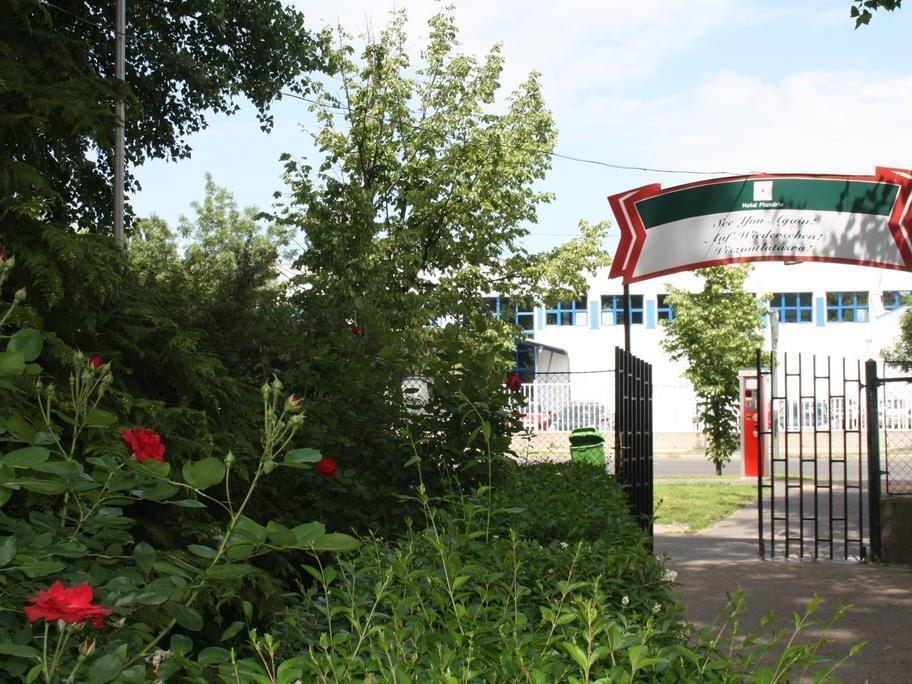 Hostel Flandria Boedapest Buitenkant foto