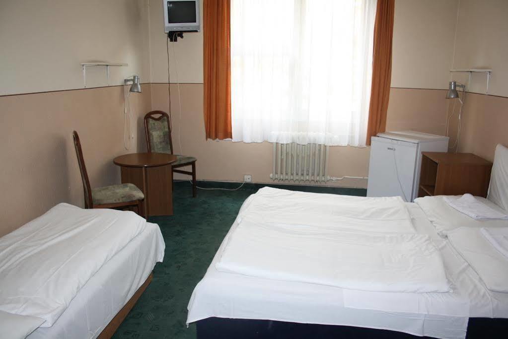 Hostel Flandria Boedapest Buitenkant foto
